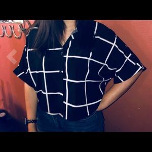NEVER WORN windowpane grid button up short sleeve
